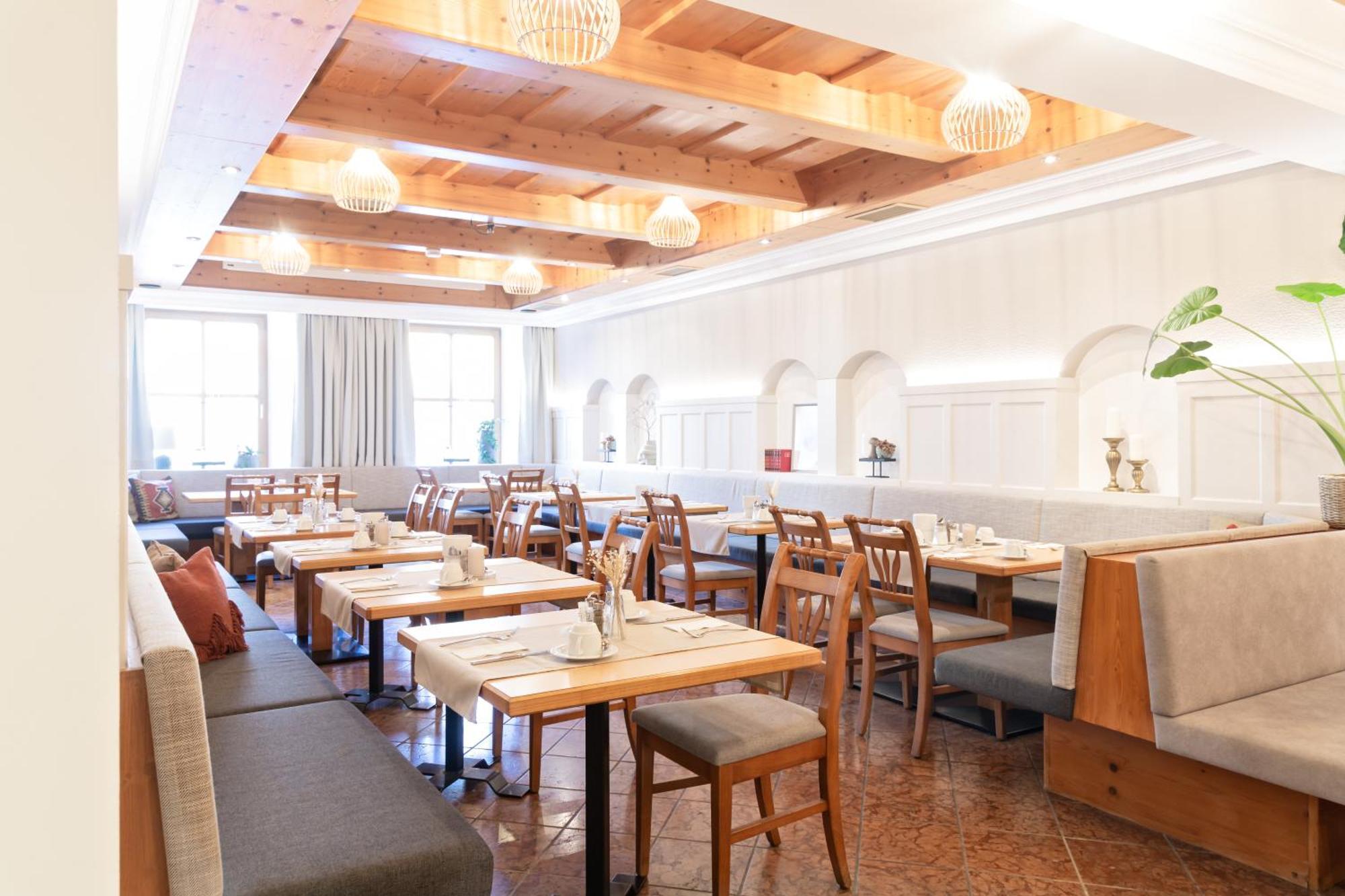 Guest house Fruhstuckshotel Scharinger 3*