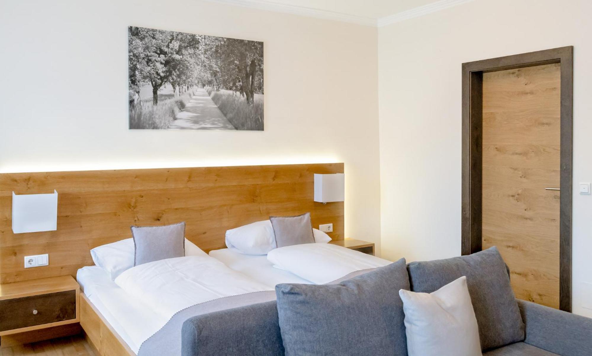 Fruhstuckshotel Scharinger Guest house 3*