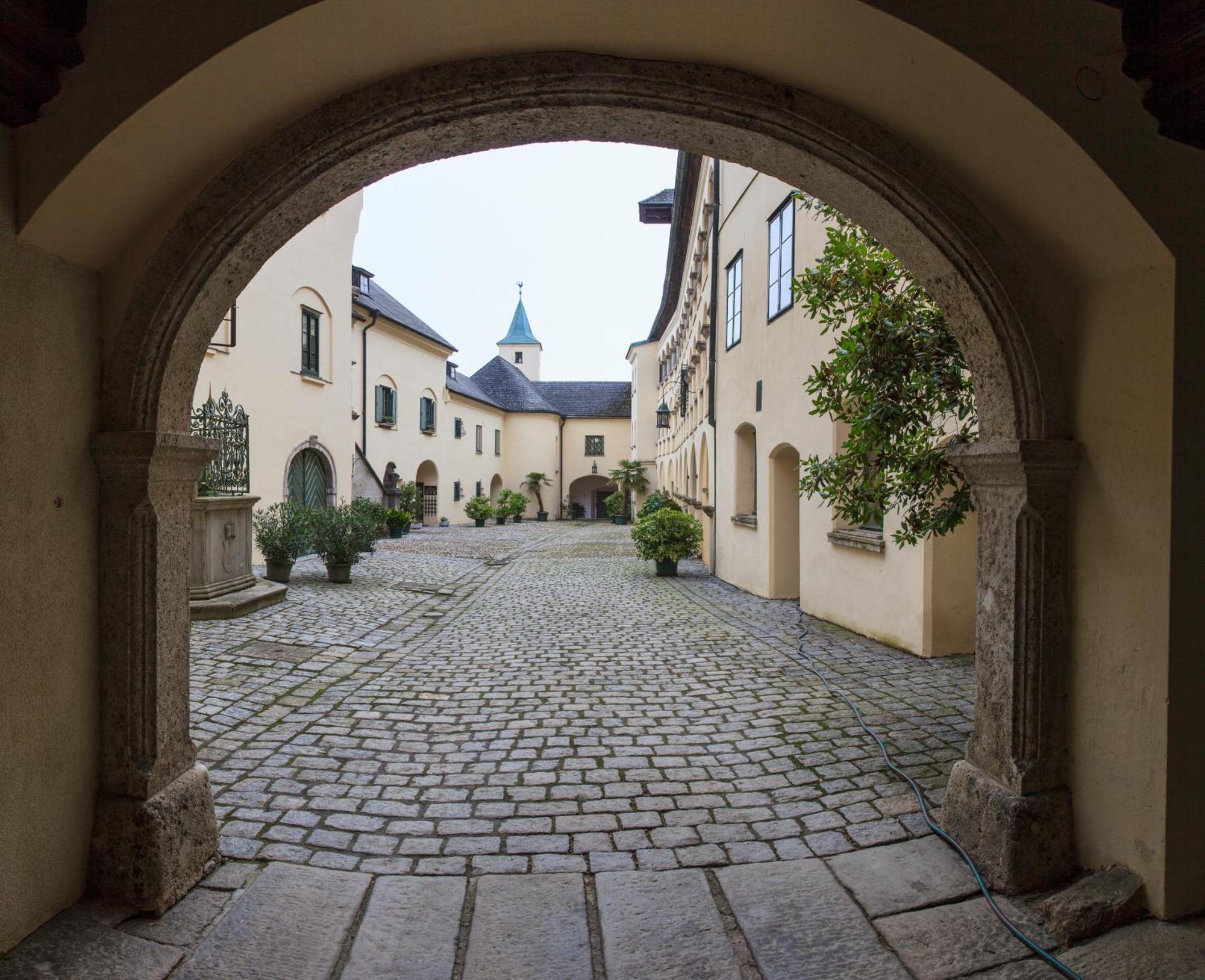 Fruhstuckshotel Scharinger 3* Haag am Hausruck
